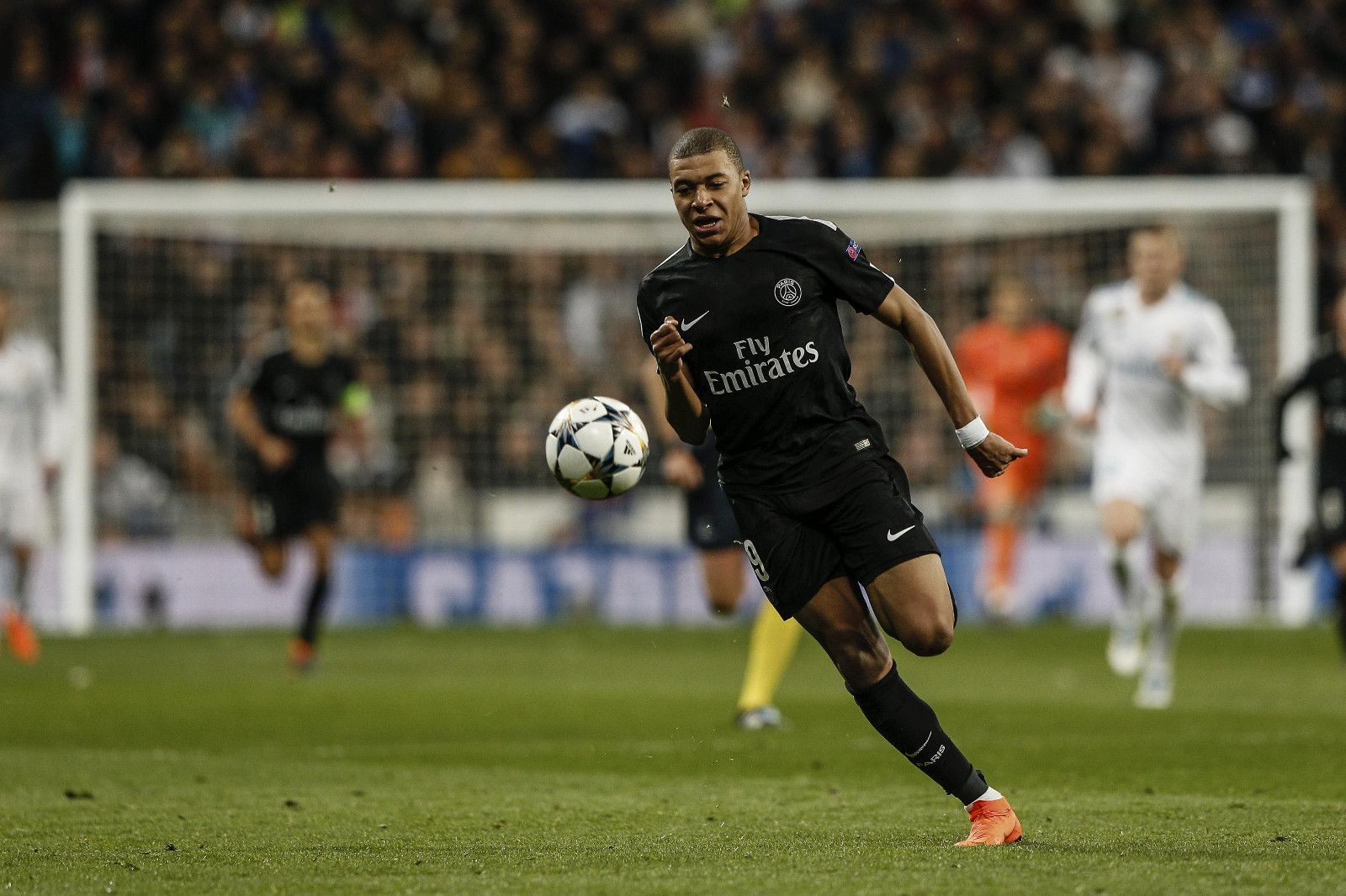 第一“万金油”将续约：能左能右能边能中，他是国米稳定保证