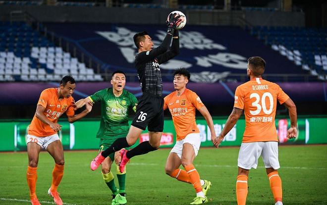 爆大冷！3-2，男排亚洲独苗挺进世锦赛8强，中国男排同组劲敌出局