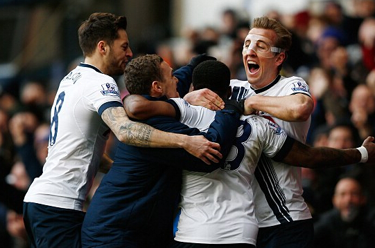 施洛特贝克批队友：大家各自为战，替补登场的球员还一直丢球