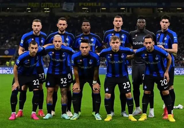 利物浦对罗德里戈兴趣浓厚，其连续31场未进球创纪录，皇马愿以高价出售。