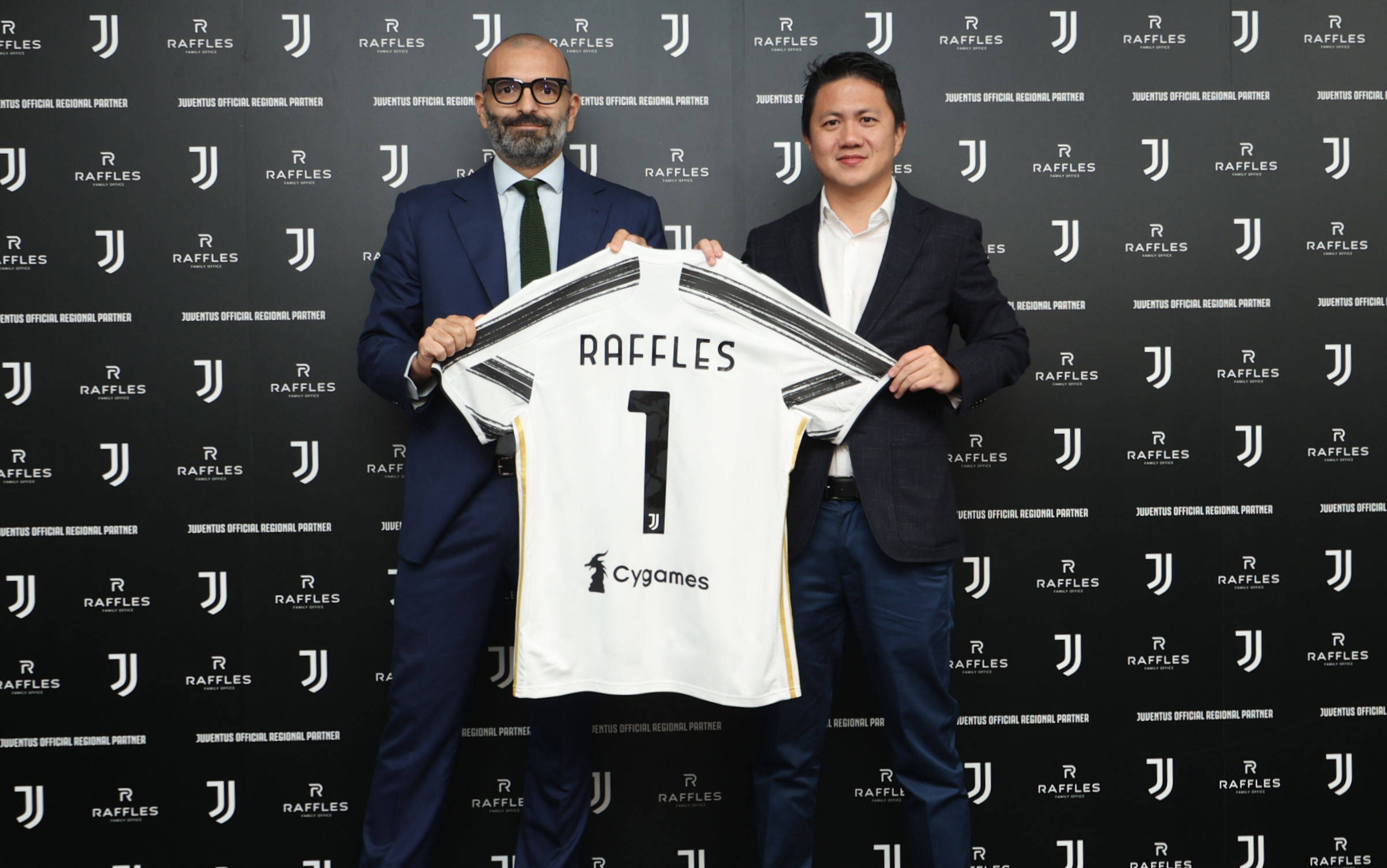 巴顿：很遗憾自己因伤没赶上最后几轮比赛，朋友们明年见