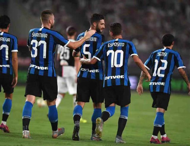 官方：恩佐、阿尔瓦雷斯、朱利亚诺和莫利纳退出阿根廷大名单